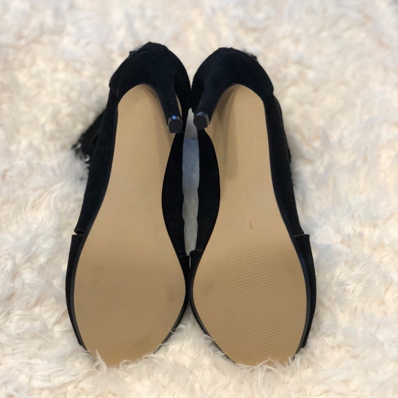 Steve Madden Cyder Suede Sandal - Picture 7 of 8